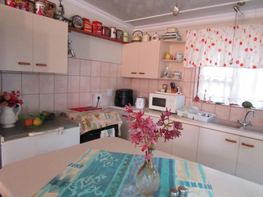 3 Bedroom Property for Sale in Humansdorp Eastern Cape
